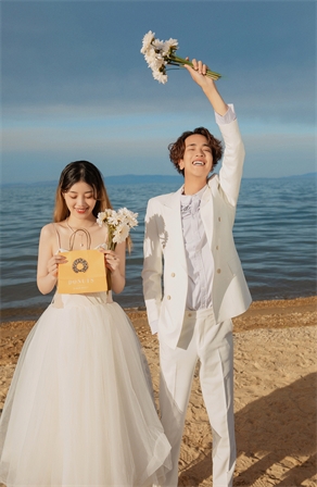 客片大赏--【你是朝露，是晚星，是我一切欢喜】