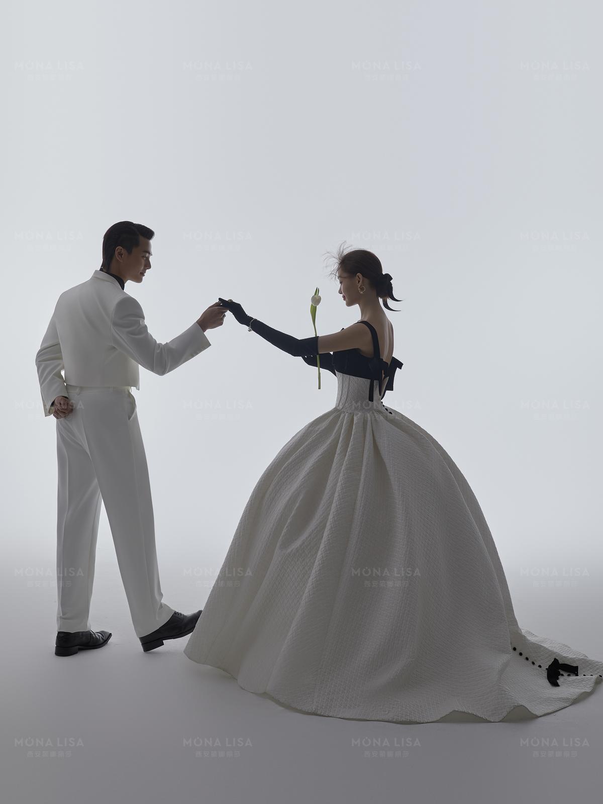 12.183618 拷贝.jpg